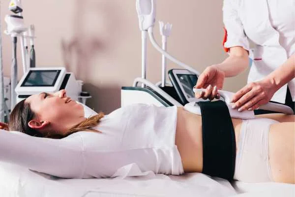 woman having body sculpting to help improve her body image and her mental health Altrincham